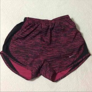 NIKE TEMPO SHORTS